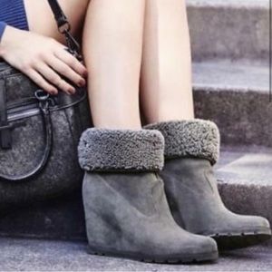 UGG Kyra Granite Gray wedge Booties with sheepskin, brand new